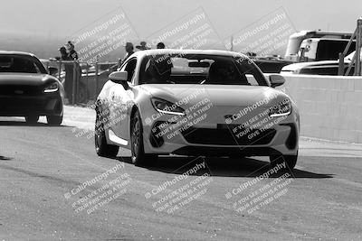 media/Dec-03-2023-Speed Ventures (Sun) [[63e011f1de]]/1-Pre Grid-Track Entry/